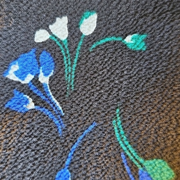 Ralph Laured Faux Wrap Elegant Navy Floral Dress. Size 2. With Tie. - Picture 13 of 13